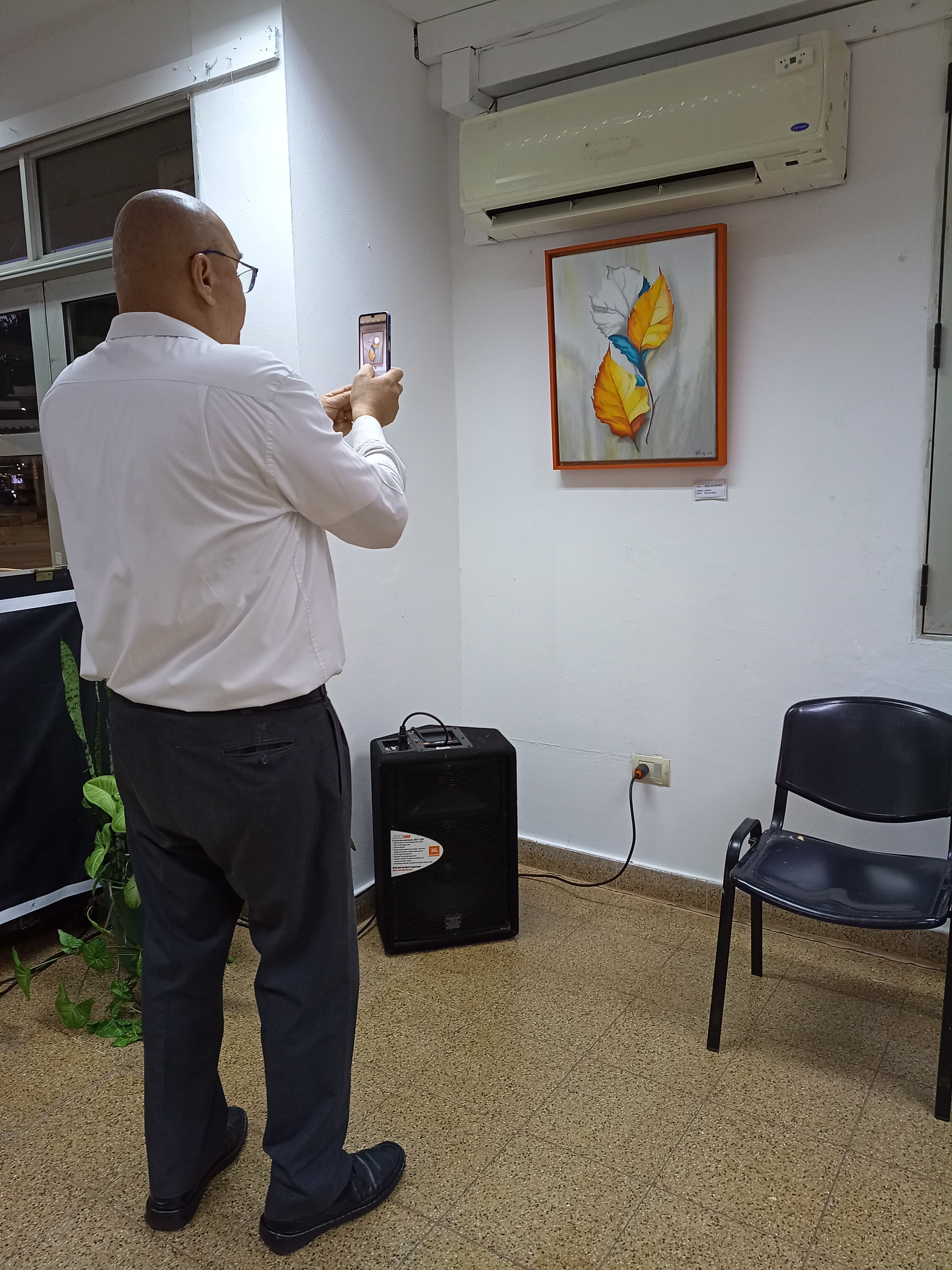 <p>Se inauguró la muestra de pinturas “Caracteres” en el Multicultural</p>